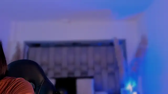 ChaynnaCooper online show from 16, 11, 2025