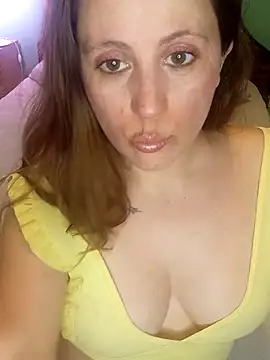 SofiEstevez online show from 4, 10, 2025