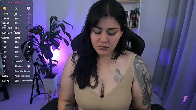 Snapshot of GretaX-X chatting on 10, 11, 2025 GretaX-X online show from 10, 11, 2025