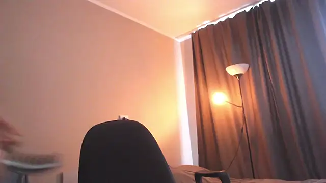 Snapshot of SarahSweetie chatting on 16, 5, 2026 SarahSweetie online show from 16, 5, 2026