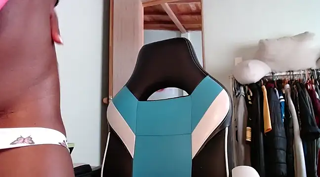 Snapshot of Kalua_Brown chatting on 3, 3, 2025 Kalua Brown online show from 3, 3, 2025