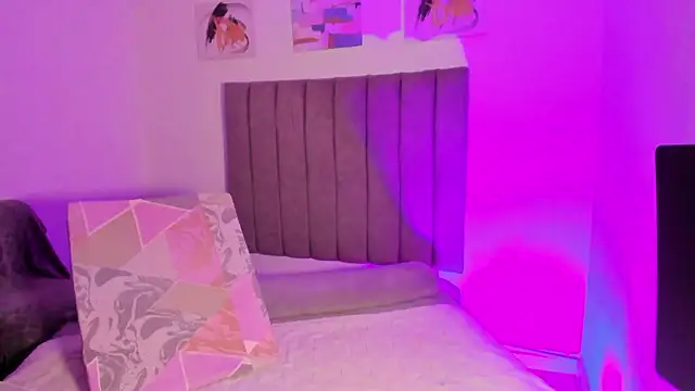 sarah  bigboobs online show from 3, 2, 2026