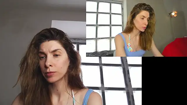 Snapshot of YourSuperModel chatting on 7, 3, 2025 YourSuperModel online show from 7, 3, 2025