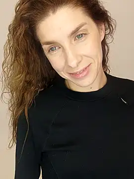 Snapshot of YourSuperModel chatting on 27, 9, 2025 YourSuperModel online show from 27, 9, 2025