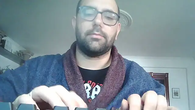 manokiitoo online show from 12, 4, 2026