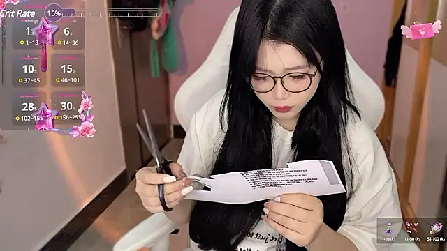 Snapshot of xiSSts chatting on 8, 12, 2024 xiSSts online show from 8, 12, 2024