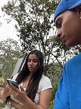 ValenSuarez25 online show from 27, 7, 2026