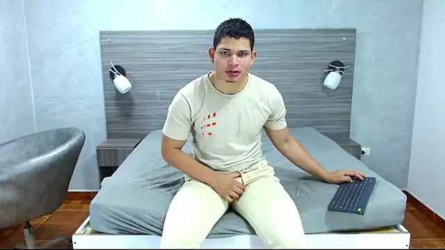 Loony Zion online show from 3, 11, 2025