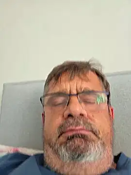 Snapshot of axecoman60 chatting on 2, 8, 2026 axecoman60 online show from 2, 8, 2026