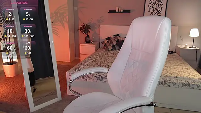 Bellla Haddid online show from 21, 10, 2025