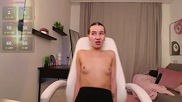 Bellla Haddid online show from 19, 11, 2025