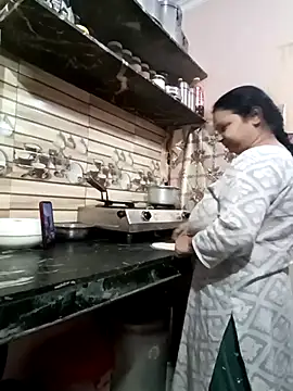 Snapshot of Kavya_kapoor chatting on 8, 3, 2026 Kavya kapoor online show from 8, 3, 2026