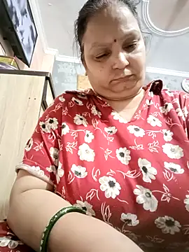 Snapshot of Kavya_kapoor chatting on 10, 4, 2026 Kavya kapoor online show from 10, 4, 2026