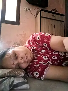 Snapshot of Kavya_kapoor chatting on 14, 4, 2026 Kavya kapoor online show from 14, 4, 2026