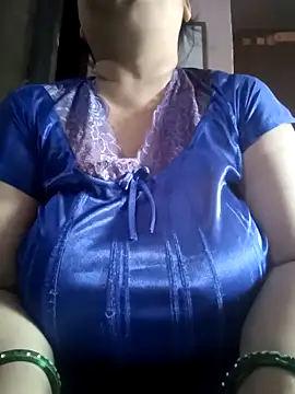 Snapshot of Kavya_kapoor chatting on 16, 4, 2026 Kavya kapoor online show from 16, 4, 2026