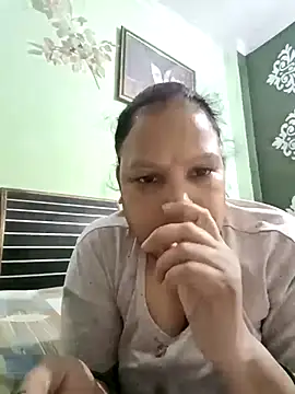 Snapshot of Kavya_kapoor chatting on 12, 7, 2026 Kavya kapoor online show from 12, 7, 2026