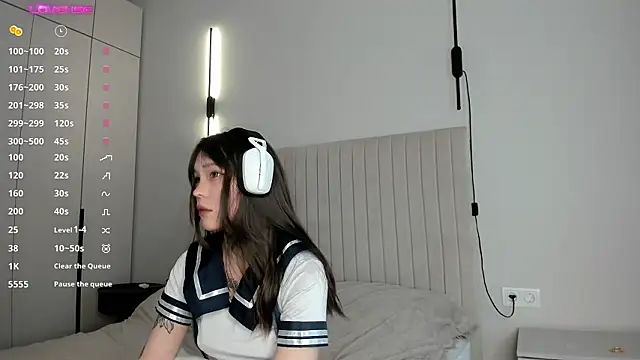 Dark Ester online show from 25, 2, 2026