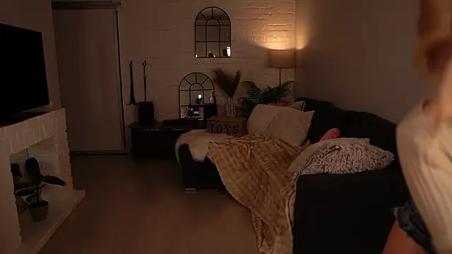 Heidi11 online show from 4, 3, 2026