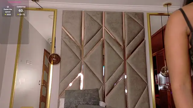 Lola King online show from 15, 2, 2025