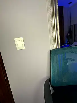 Lola King online show from 6, 4, 2026