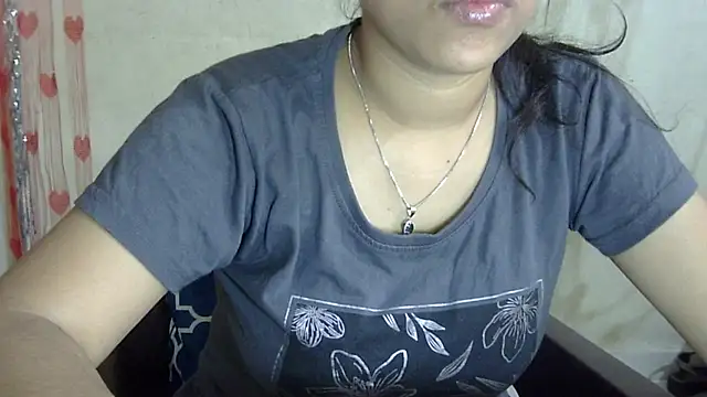 Snapshot of Preeti-Sexy chatting on 27, 11, 2025 Preeti-Sexy online show from 27, 11, 2025