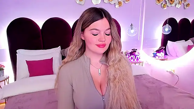 ZaraBloom online show from 11, 3, 2026