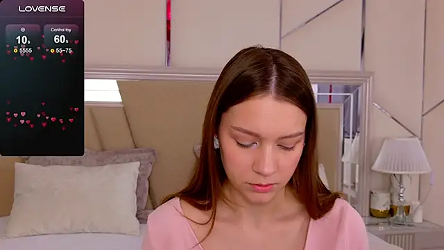 Snapshot of AliceBrayan chatting on 17, 2, 2025 AliceBrayan online show from 17, 2, 2025