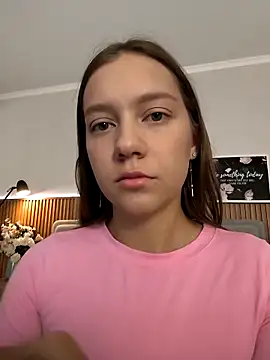 Snapshot of AliceBrayan chatting on 12, 9, 2025 AliceBrayan online show from 12, 9, 2025