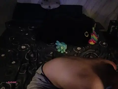 Snapshot of bbhiShark chatting on 16, 9, 2025 bbhiShark online show from 16, 9, 2025