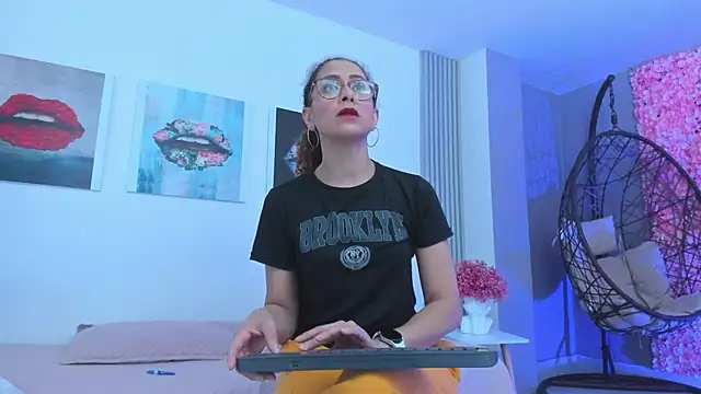 Snapshot of Angela_donnato chatting on 19, 3, 2025 Angela donnato online show from 19, 3, 2025