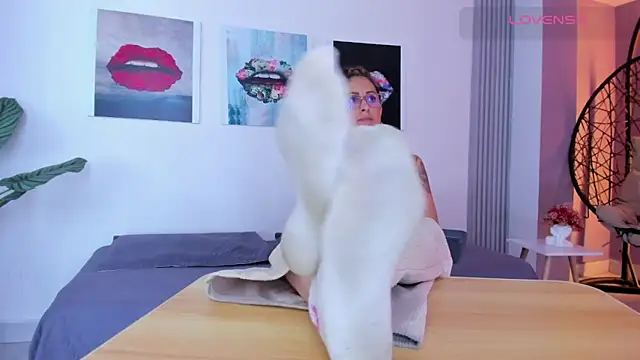 Snapshot of Angela_donnato chatting on 17, 9, 2025 Angela donnato online show from 17, 9, 2025