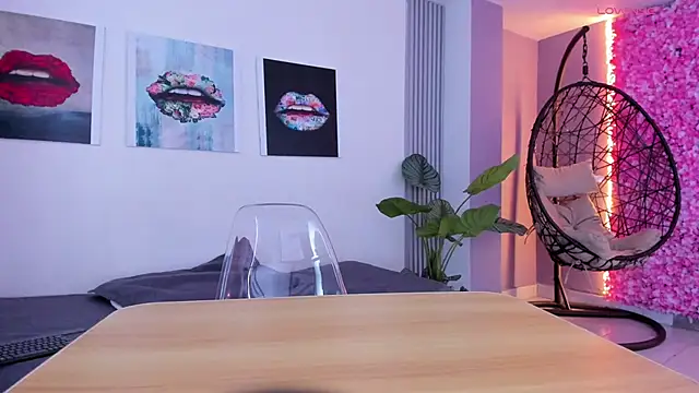 Snapshot of Angela_donnato chatting on 30, 10, 2025 Angela donnato online show from 30, 10, 2025