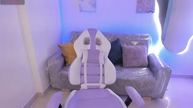 Charlotte cowell sub1  online show from 22, 10, 2025