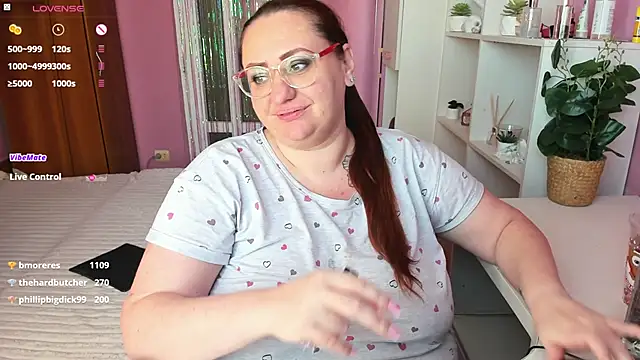 lovely adelle online show from 7, 3, 2025