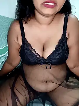 Snapshot of Reesha_99 chatting on 9, 4, 2026 Reesha 99 online show from 9, 4, 2026