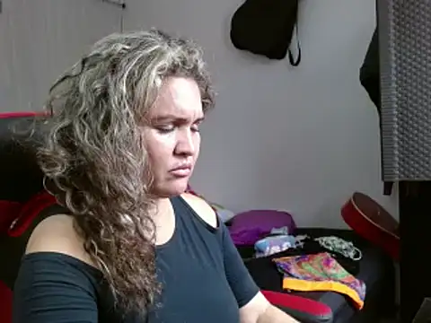 helenca43 online show from 28, 2, 2025