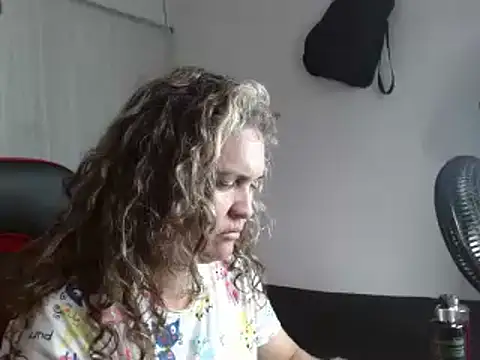 helenca43 online show from 5, 3, 2025