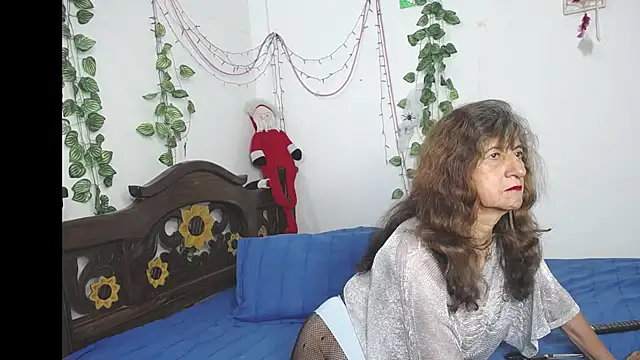 DominaLeona online show from 19, 11, 2025