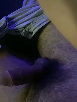 Snapshot of YawlingJingoist chatting on 23, 11, 2025 YawlingJingoist online show from 23, 11, 2025