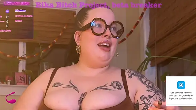 Snapshot of MissBika chatting on 5, 12, 2024 MissBika online show from 5, 12, 2024