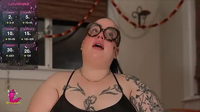 Snapshot of MissBika chatting on 26, 2, 2025 MissBika online show from 26, 2, 2025