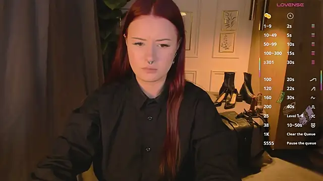 Lily Moonlight online show from 4, 4, 2026