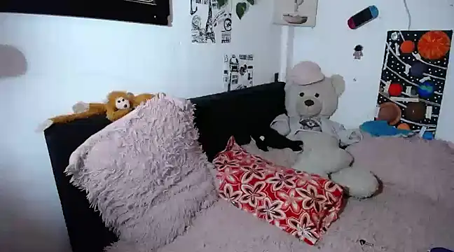 Snapshot of Dy_Hanna chatting on 18, 1, 2025 Dy Hanna online show from 18, 1, 2025