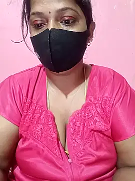 Snapshot of Renuma chatting on 31, 10, 2025 Renuma online show from 31, 10, 2025