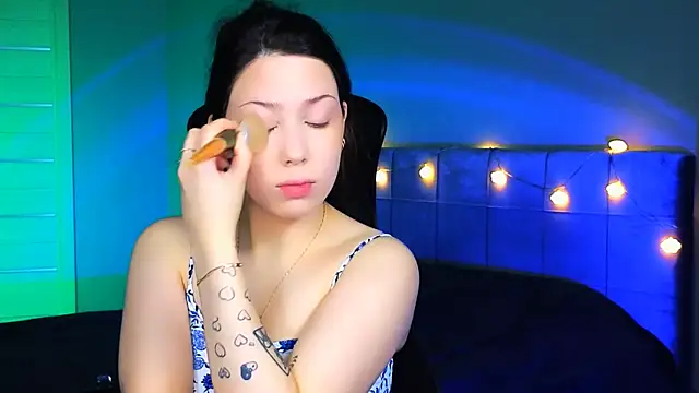 Stacy Gonzales  online show from 9, 3, 2025