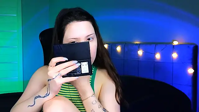 Stacy Gonzales  online show from 13, 3, 2025