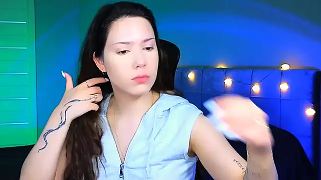 Stacy Gonzales  online show from 20, 3, 2025