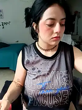 Lin-cute online show from 7, 2, 2025