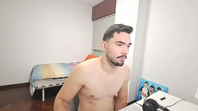 Snapshot of gtrois chatting on 2, 12, 2025 gtrois online show from 2, 12, 2025