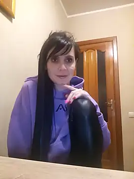 Francenia lolis online show from 11, 11, 2025